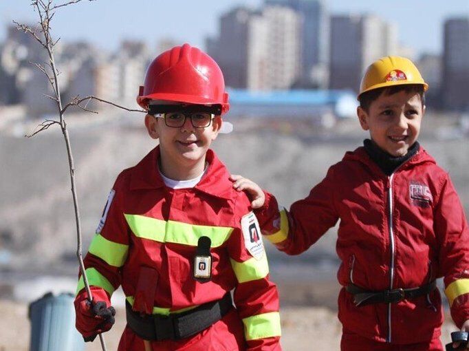 اجرای طرح «هر شهروند یک آتش‌نشان یار» در مدارس تبریز