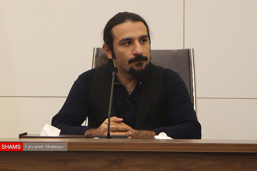 آلبوم دویغولار اعتراض قانونی به مشکلات اجتماعی است/ استفاده از ادبیات اصیل آذربایجانی در خلق آثار