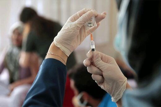 دلایل کمبود واکسن آسترازنکا در آذربایجان شرقی/ برای دز سوم کدام واکسن را تزریق کنیم؟