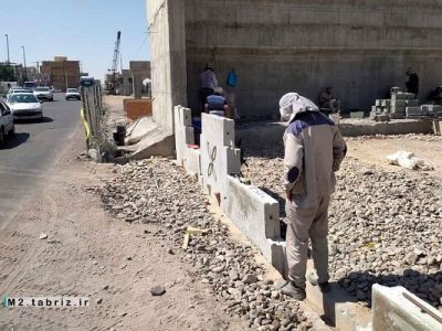 دیوارگذاری و پیاده‌سازی پارت اول عرشه‌ها در پروژه روگذر شهید رحمان فروزنده